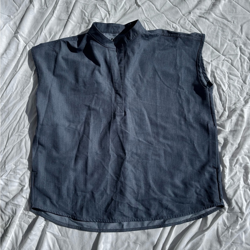 FIGS NWOT Denim Blue Medical Scrubs Top
